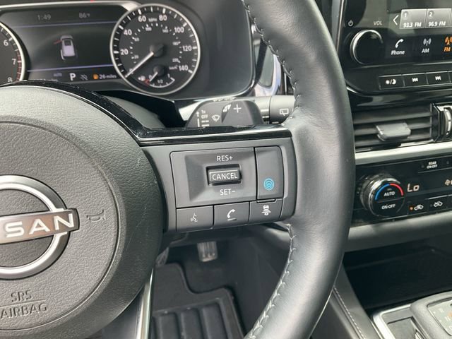 Used 2023 Nissan Pathfinder SL w/ Black Appearance Package AWD/4WD image 23