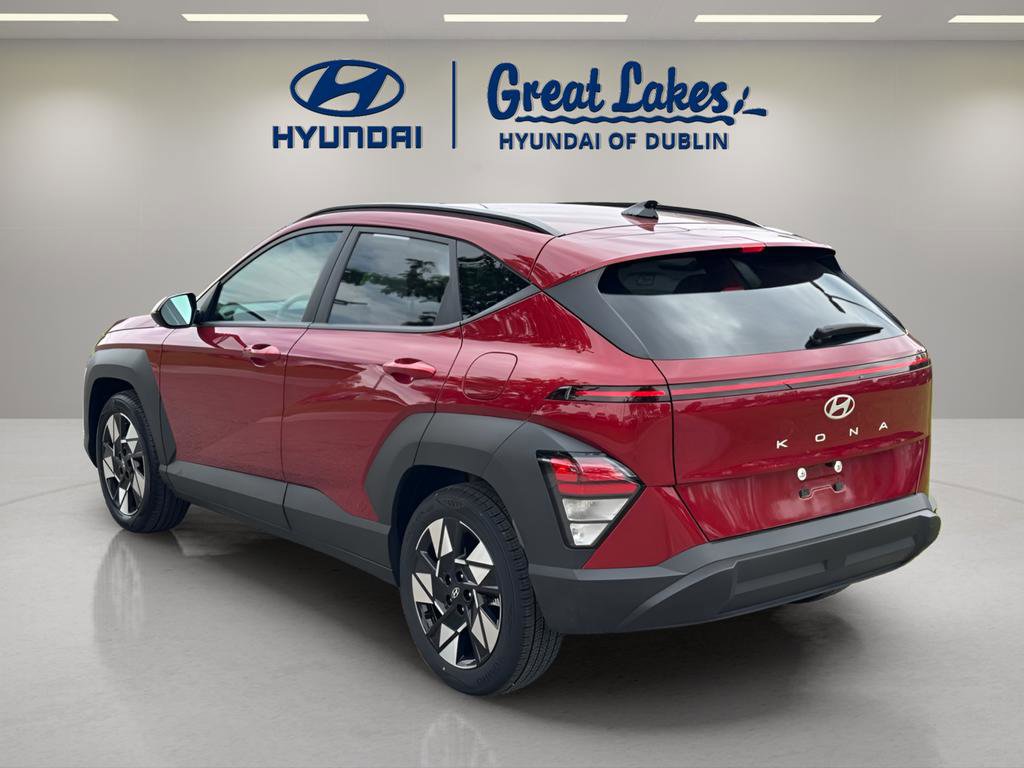 Used 2024 Hyundai Kona SEL w/ Convenience Package FWD image 3