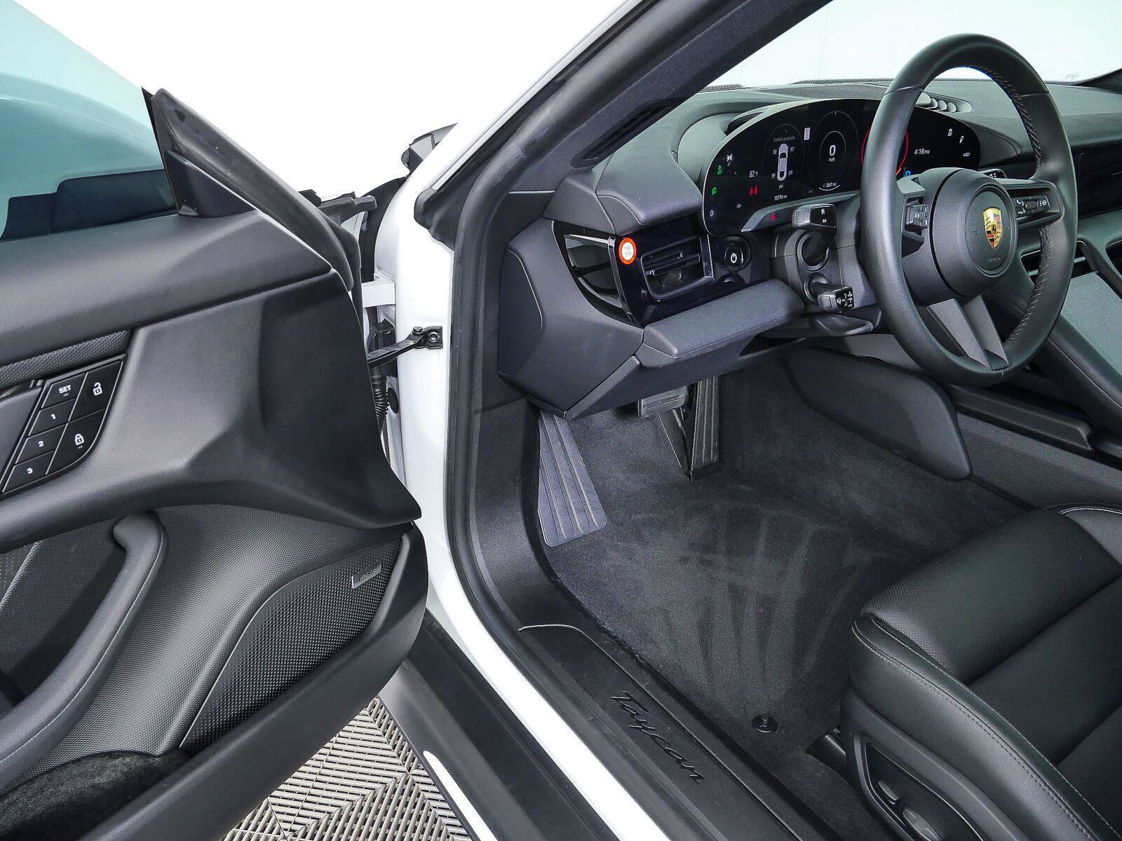 Certified 2024 Porsche Taycan RWD image 7