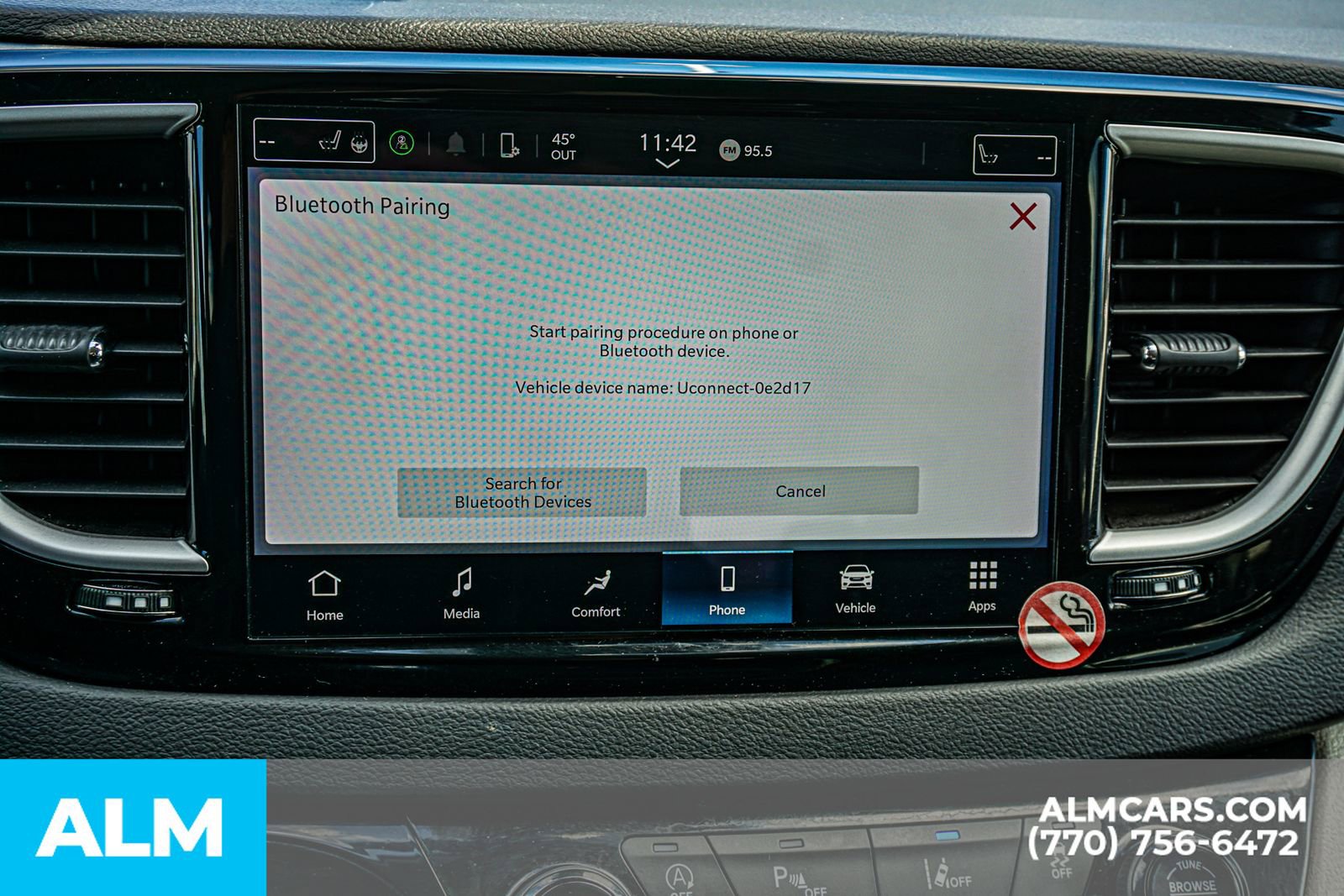 Used 2024 Chrysler Pacifica Touring-L image 41