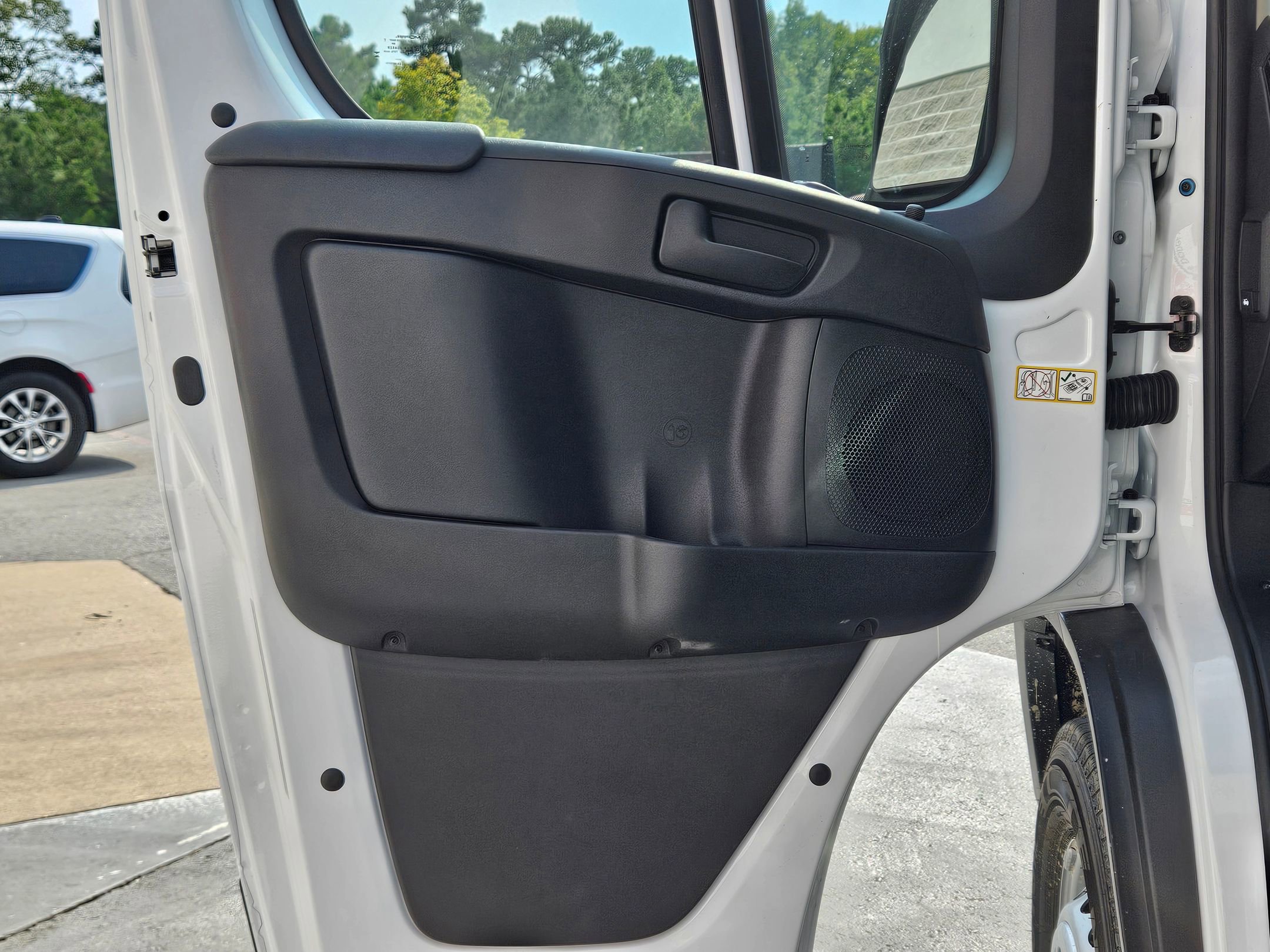 New 2026 RAM ProMaster 3500 w/ Convenience Group image 15