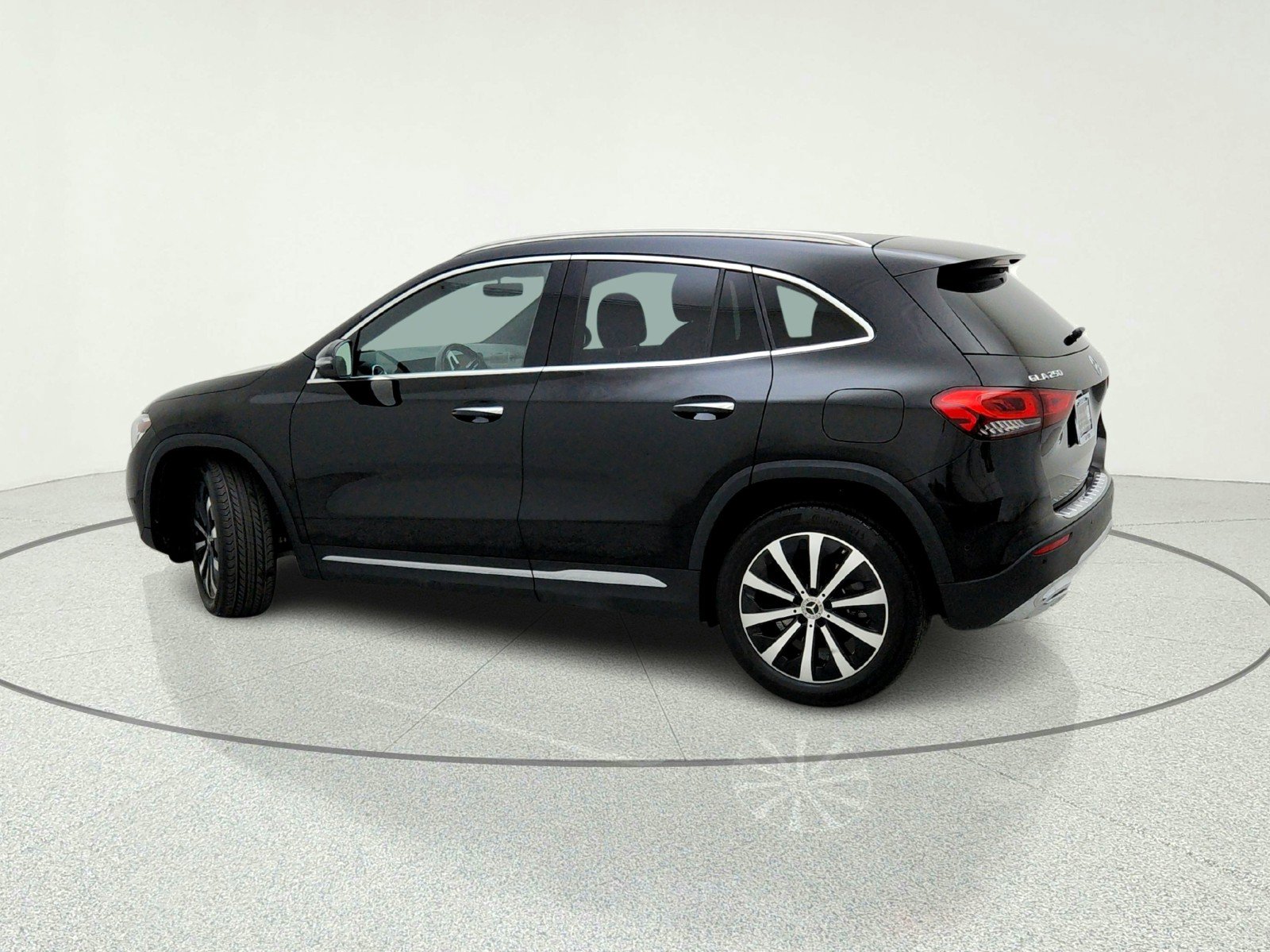 Certified 2023 Mercedes-Benz GLA 250 4MATIC image 13