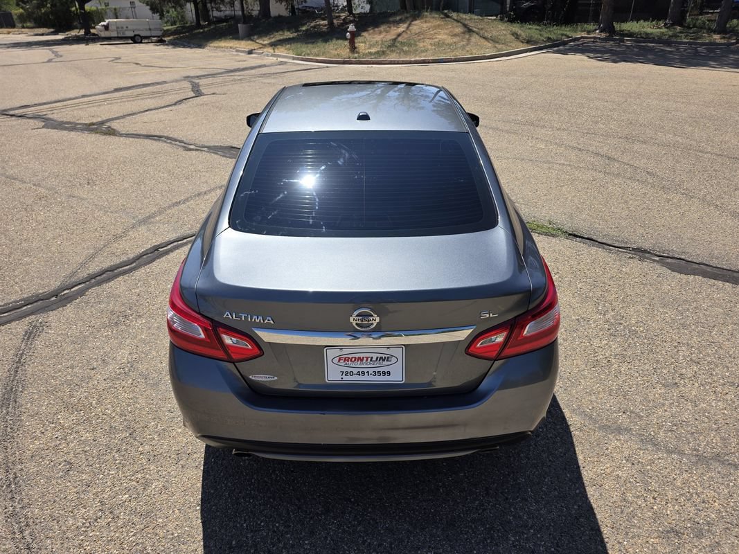 Used 2017 Nissan Altima 2.5 SL w/ Moonroof Package FWD image 6