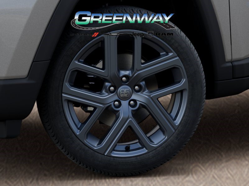 New 2026 Jeep Compass Latitude AWD/4WD image 8