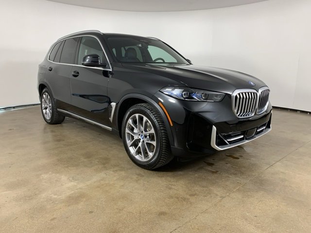 Used 2024 BMW X5 xDrive50e w/ Premium Package image 5