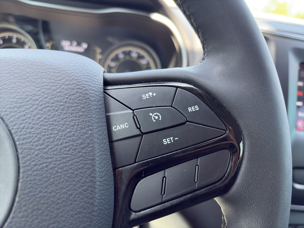Used 2021 Jeep Cherokee Latitude Plus FWD image 20