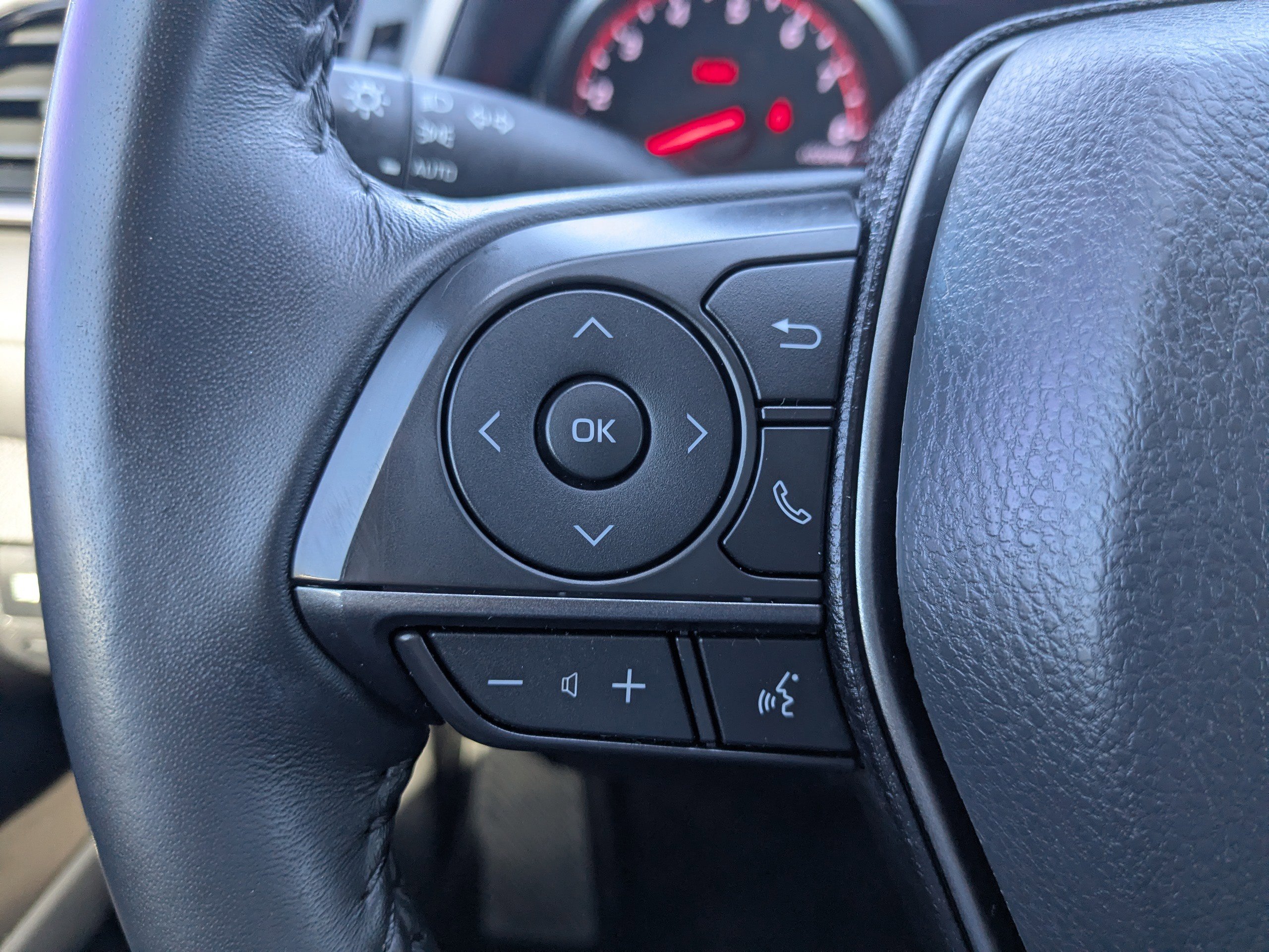 Used 2023 Toyota Camry XSE image 27