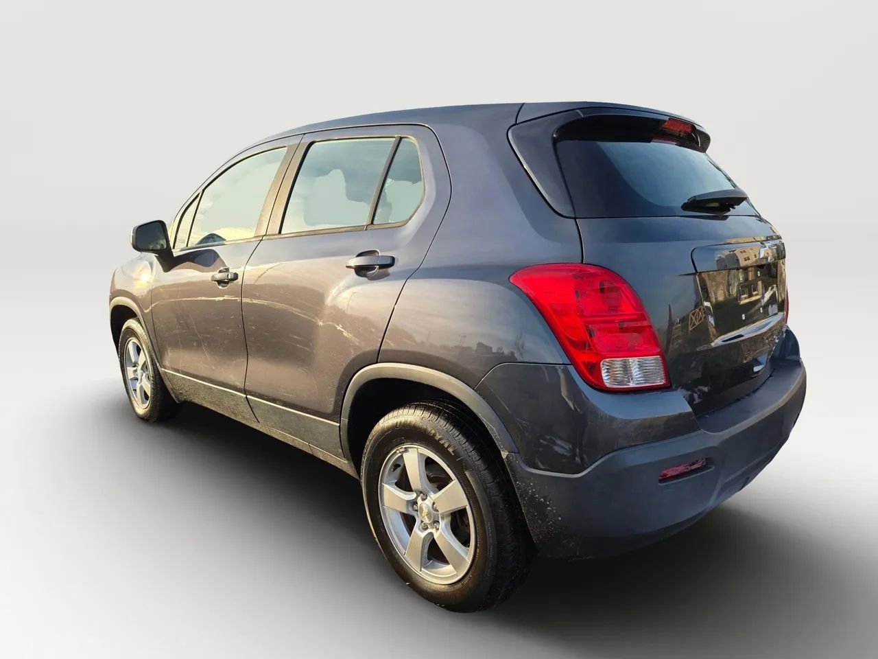 Used 2016 Chevrolet Trax LS AWD/4WD image 4