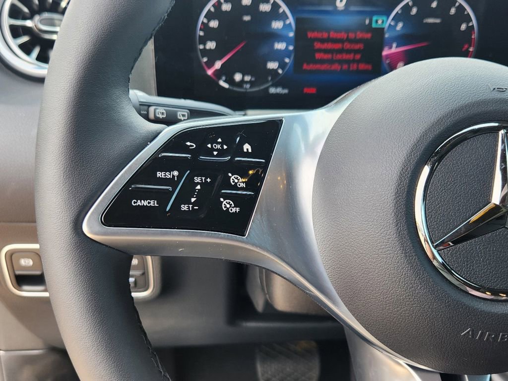 Used 2025 Mercedes-Benz GLA 250 4MATIC image 24