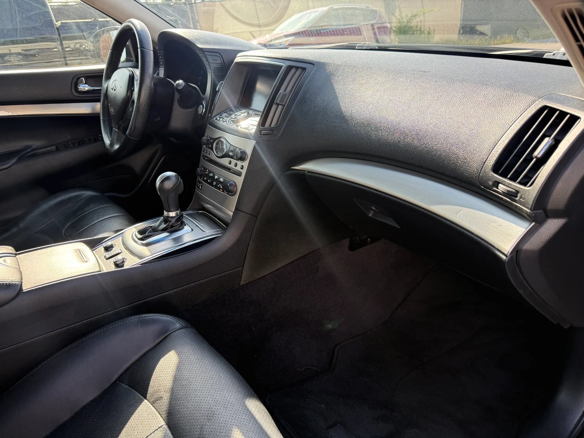 Used 2012 INFINITI G37 x Sedan w/ Premium Pkg AWD/4WD image 19