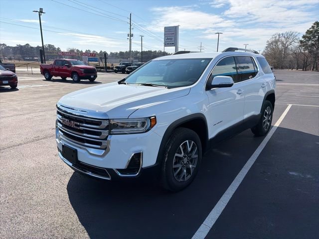 Used 2023 GMC Acadia SLE w/ Driver Convenience Package image 3
