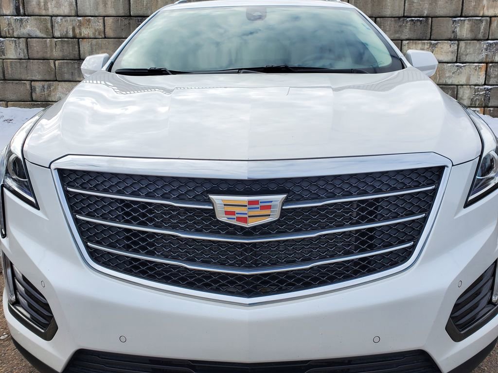 Used 2019 Cadillac XT5 Luxury w/ LPO, Black Ice Package image 8