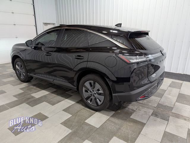 Used 2025 Nissan Murano SL AWD/4WD image 2