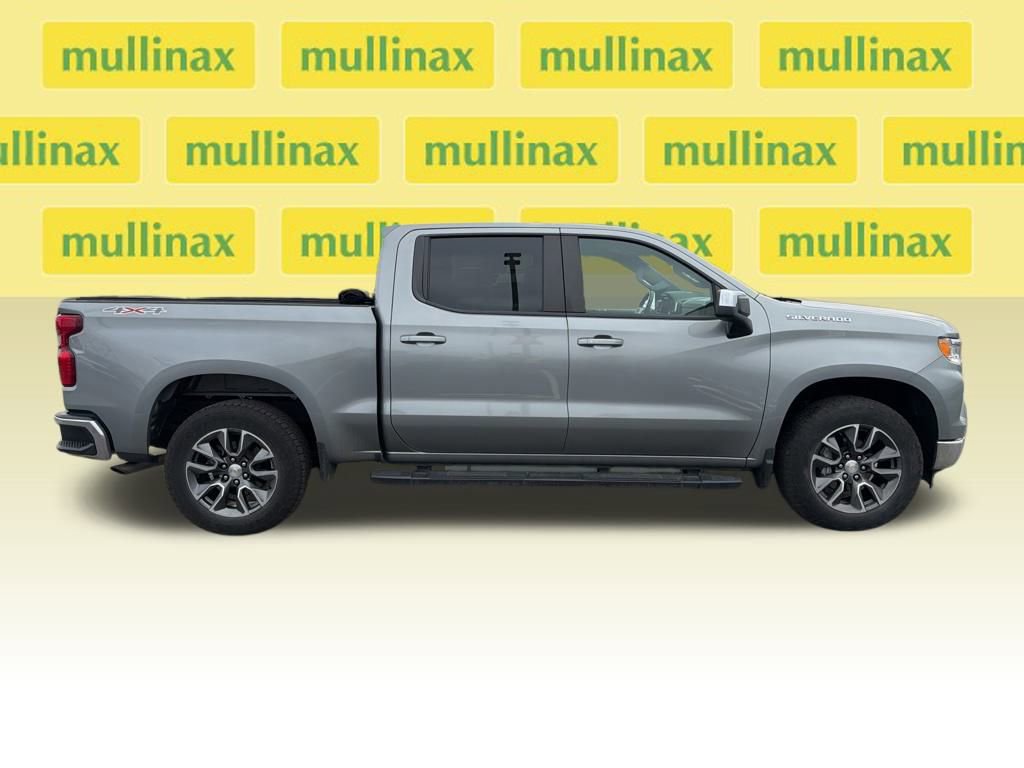 Used 2023 Chevrolet Silverado 1500 LT image 12
