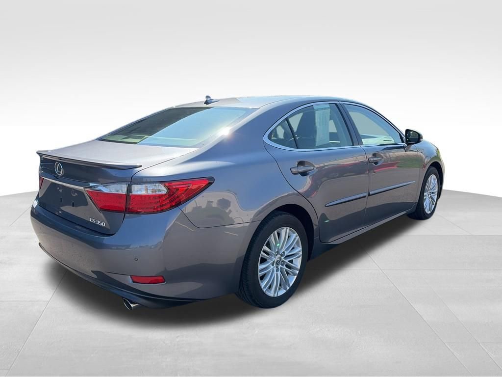 Used 2014 Lexus ES 350 w/ Luxury Package FWD image 16