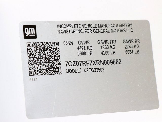 New 2024 GMC Savana 3500 w/ Power Convenience Package RWD image 24