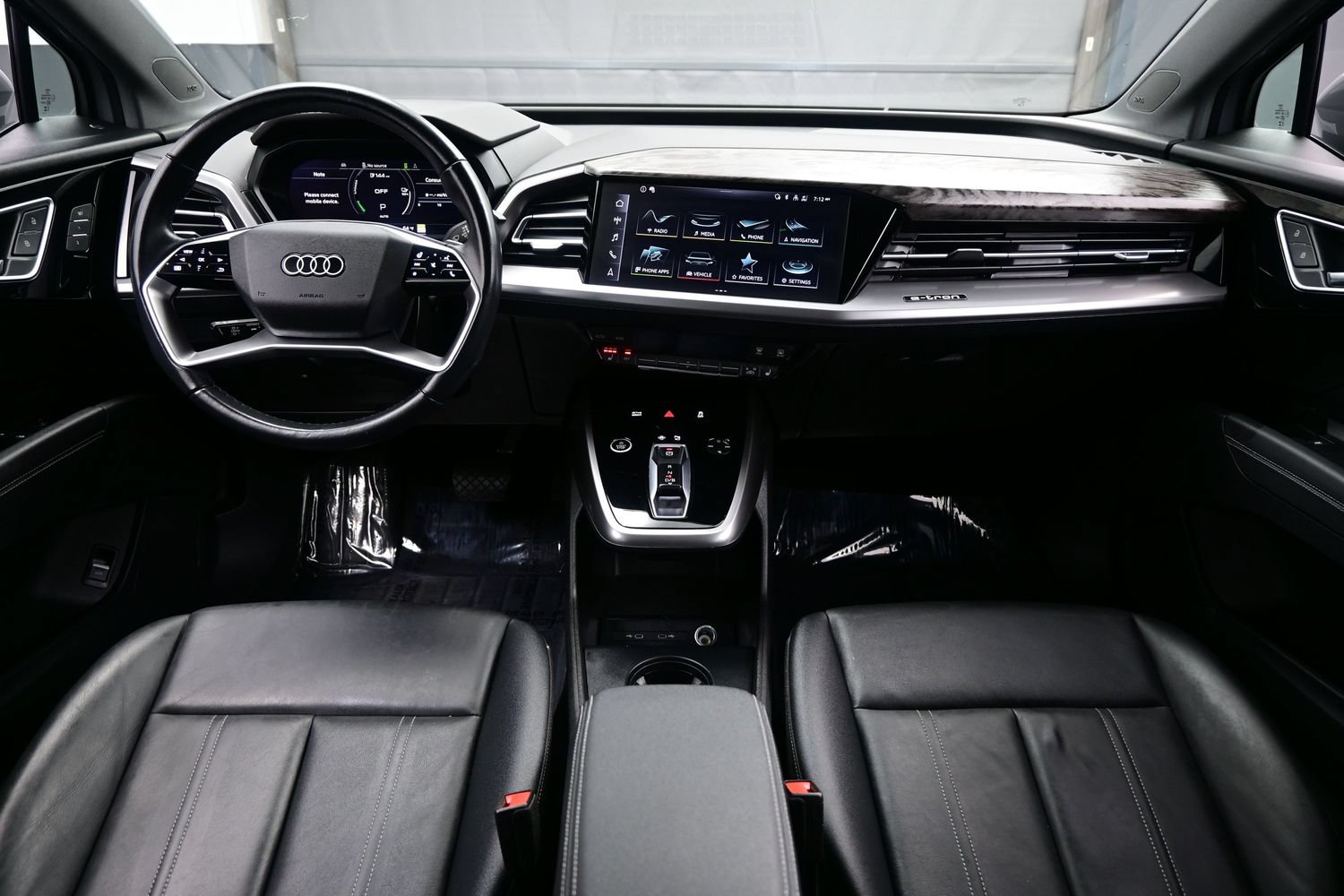 Used 2023 Audi Q4 e-tron Premium Plus w/ Premium Plus AWD/4WD image 17