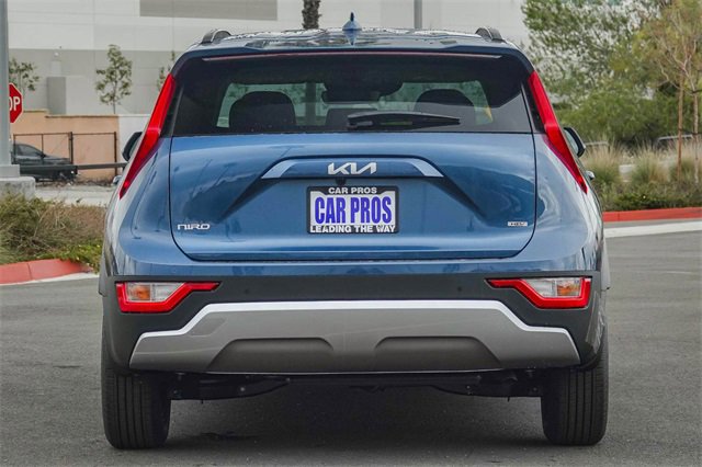 New 2025 Kia Niro EX image 14