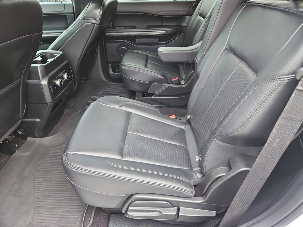 Used 2021 Ford Expedition XLT RWD image 16