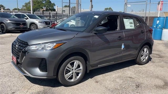 New 2025 Nissan Kicks Play S image 18
