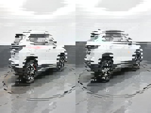 New 2026 Volkswagen Tiguan SE image 7