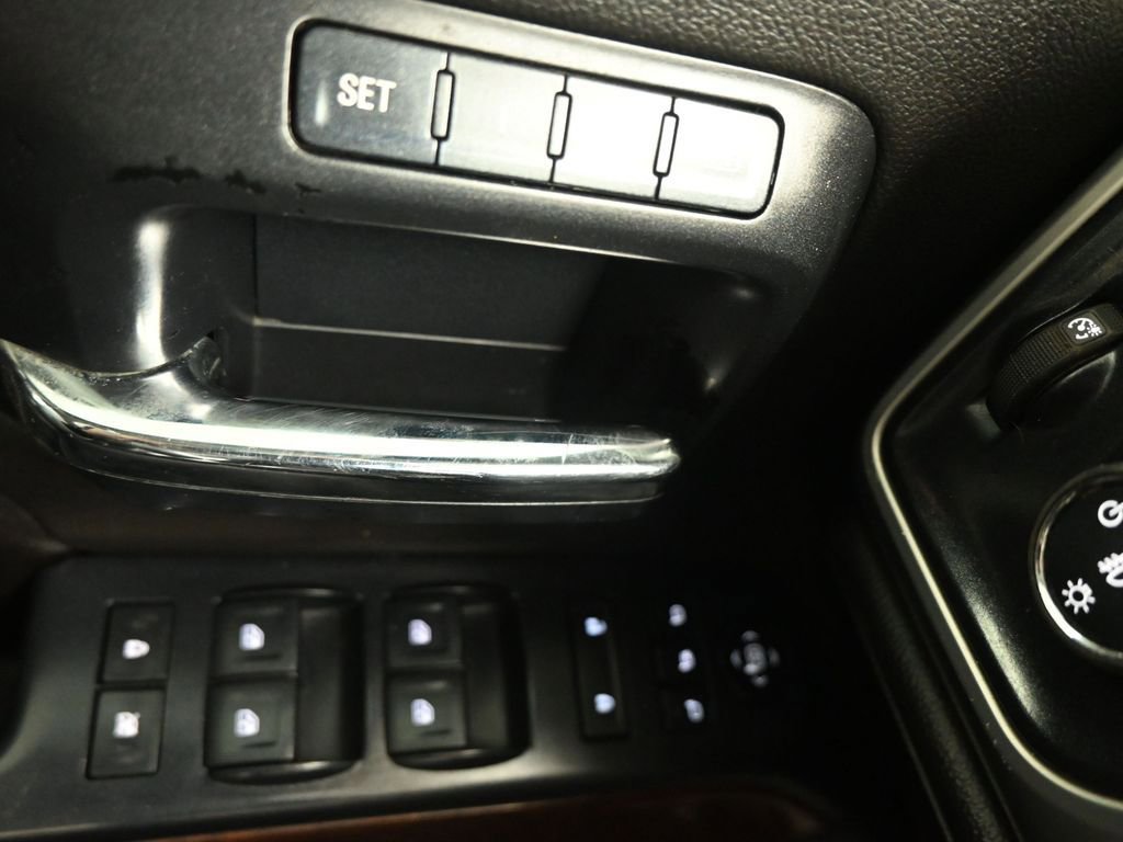 Used 2015 GMC Sierra 2500 SLT w/ Duramax Plus Package image 15