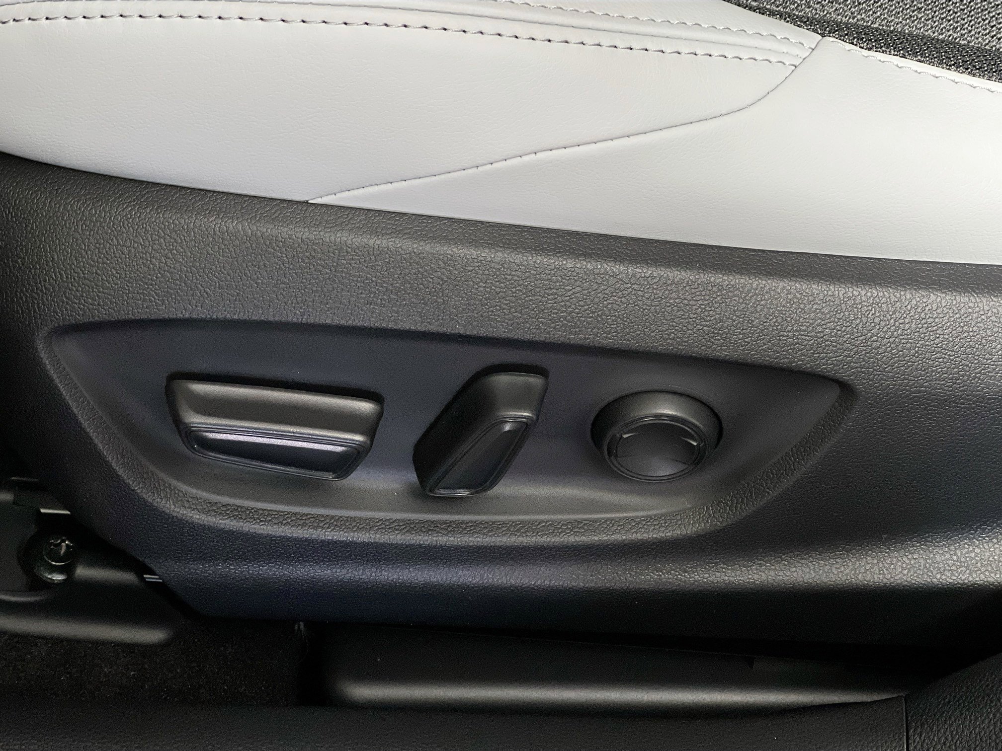 New 2026 Toyota Corolla XSE image 15