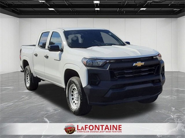 Used 2023 Chevrolet Colorado W/T w/ Safety Package image 7