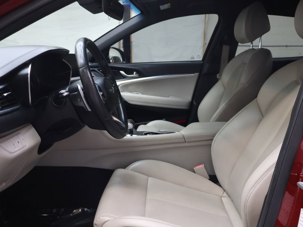 Used 2023 Genesis G70 2.0T image 16
