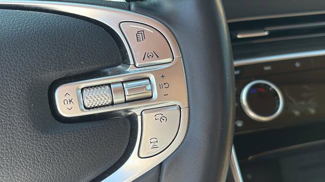 Used 2023 Genesis GV80 2.5T w/ Prestige Package AWD/4WD image 16