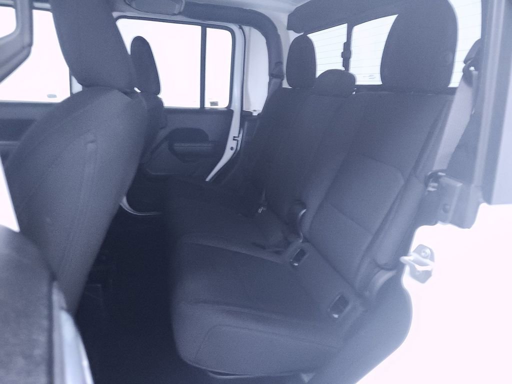 Used 2023 Jeep Gladiator Sport AWD/4WD image 22