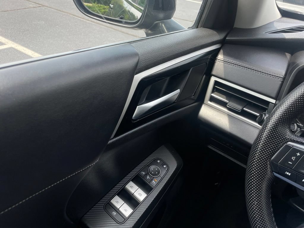 Used 2023 Mitsubishi Outlander SE FWD image 21