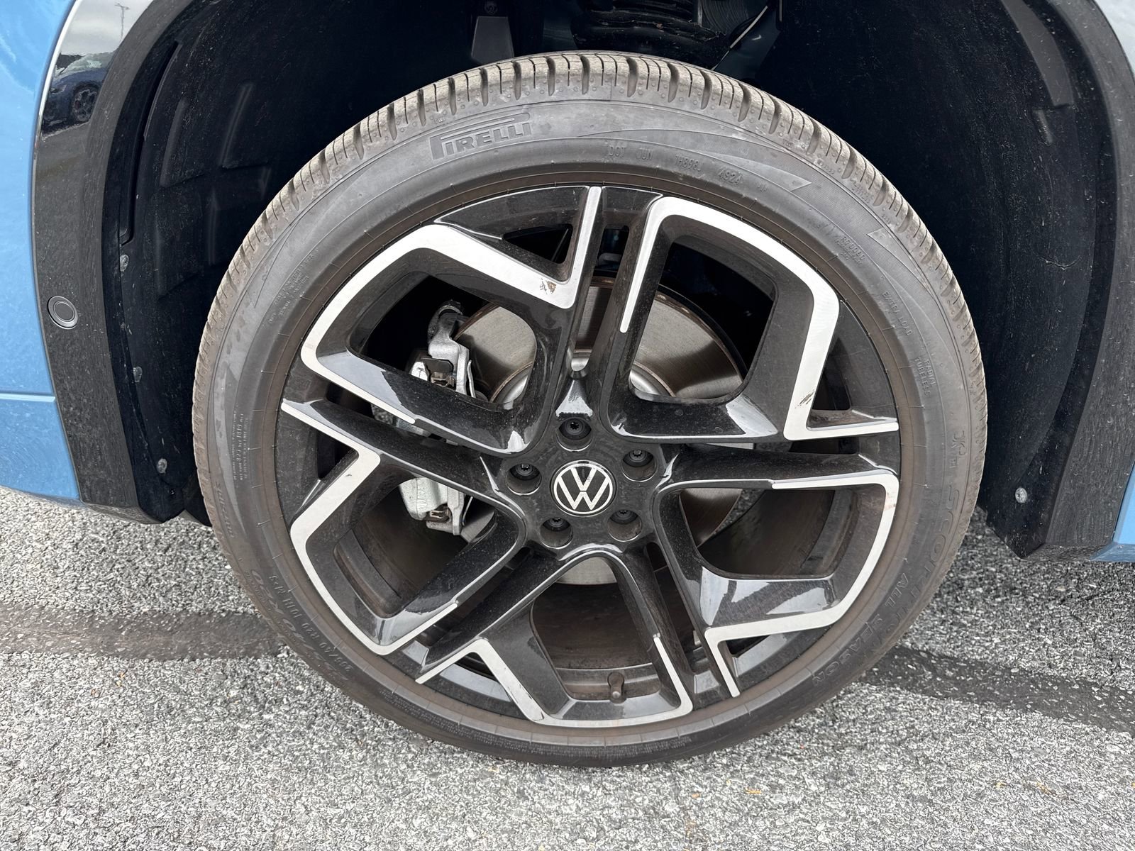 Used 2025 Volkswagen Tiguan SEL R-Line AWD/4WD image 10