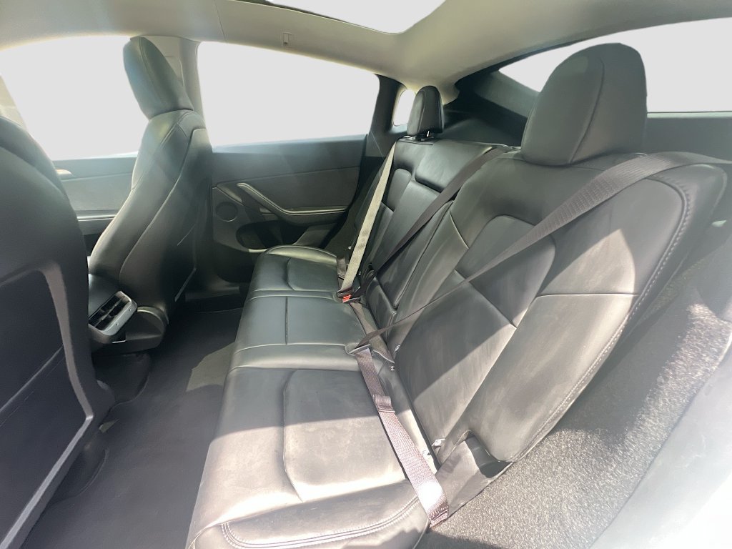 Used 2024 Tesla Model Y Long Range RWD image 25
