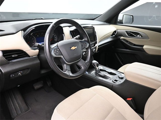 Used 2022 Chevrolet Traverse LT image 12