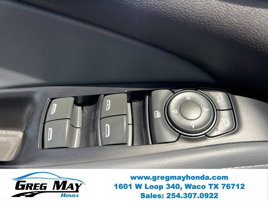 Used 2019 Buick Enclave Essence FWD image 24