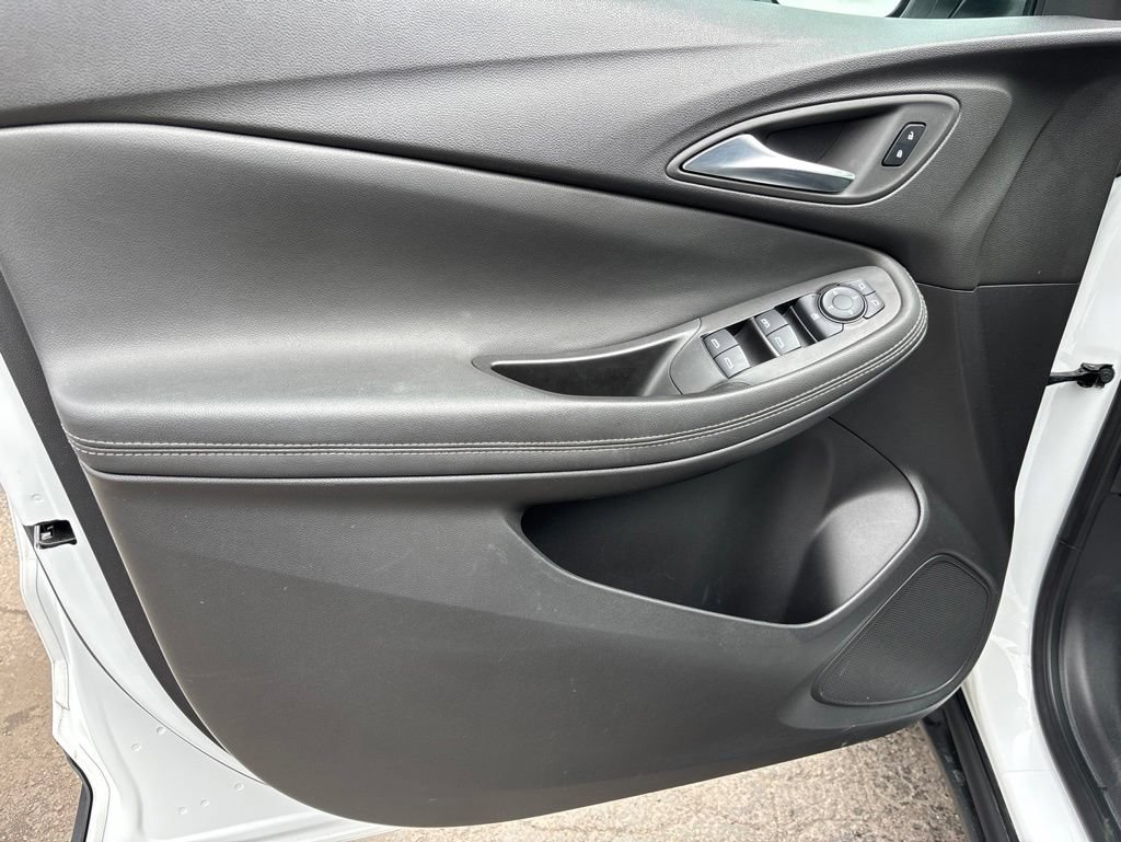Used 2024 Buick Encore GX Preferred FWD image 19