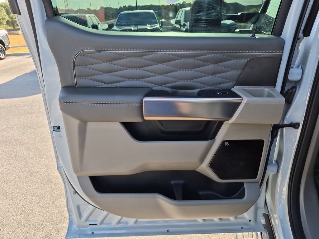 Used 2025 Ford F250 Platinum w/ Platinum Plus Package AWD/4WD image 35