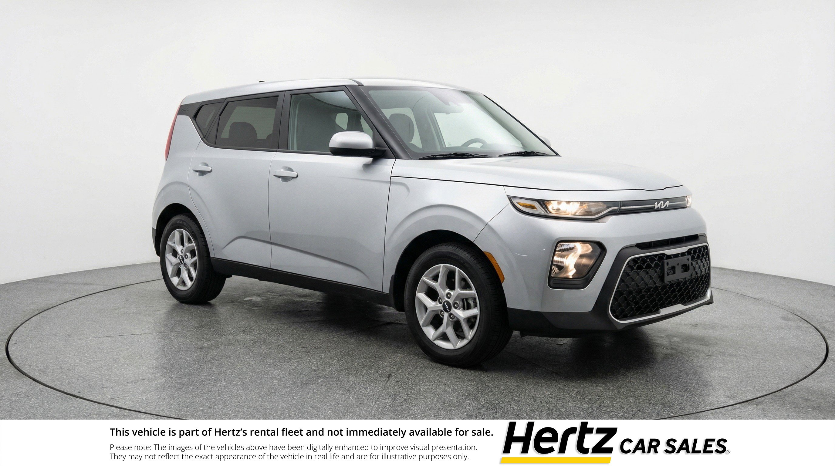 Used 2025 Kia Soul LX w/ LX Technology Package FWD image 1