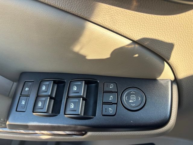Used 2018 GMC Yukon SLT w/ Open Road Package RWD image 10