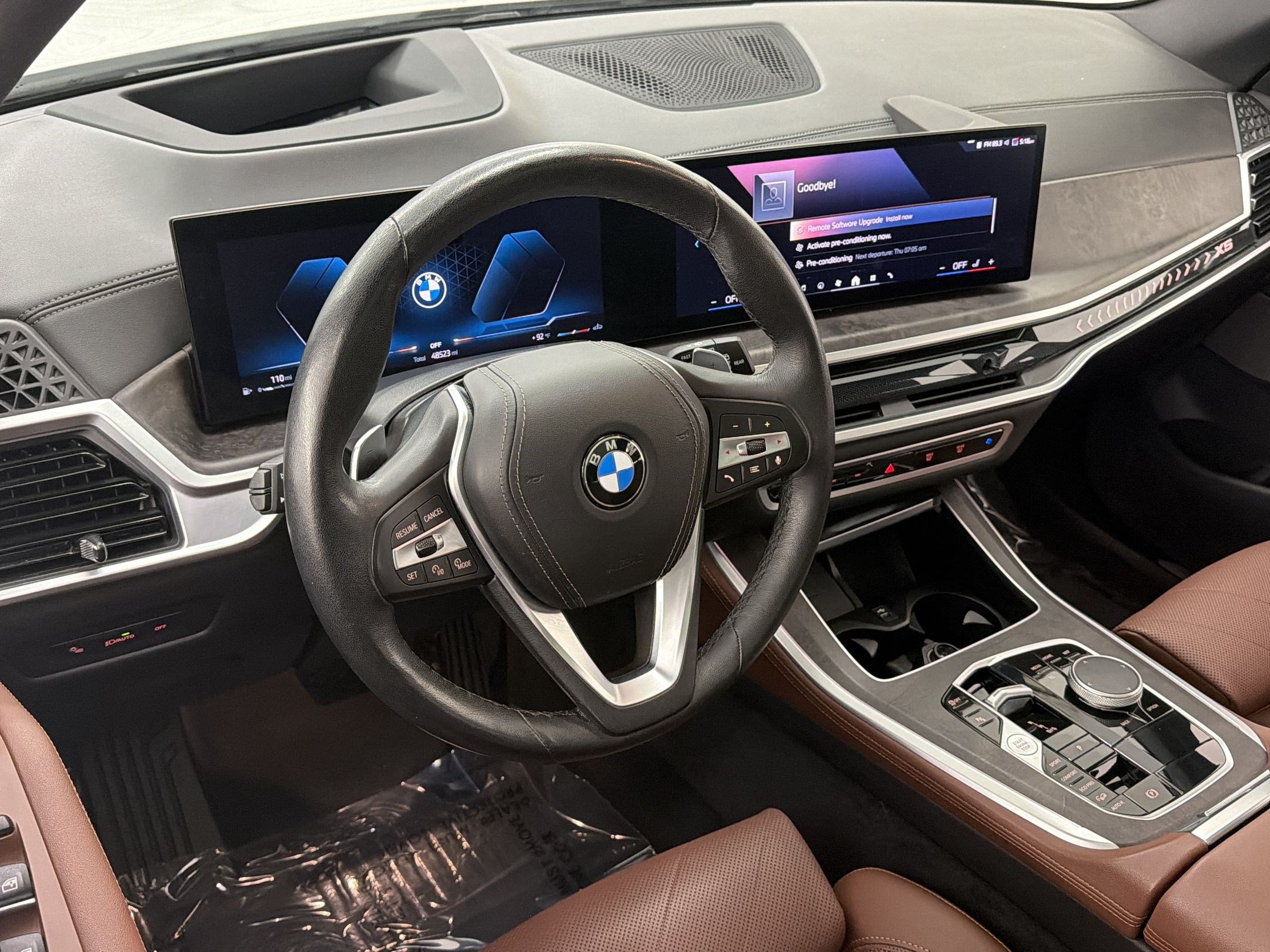Certified 2024 BMW X5 xDrive40i w/ Premium Package AWD/4WD image 4