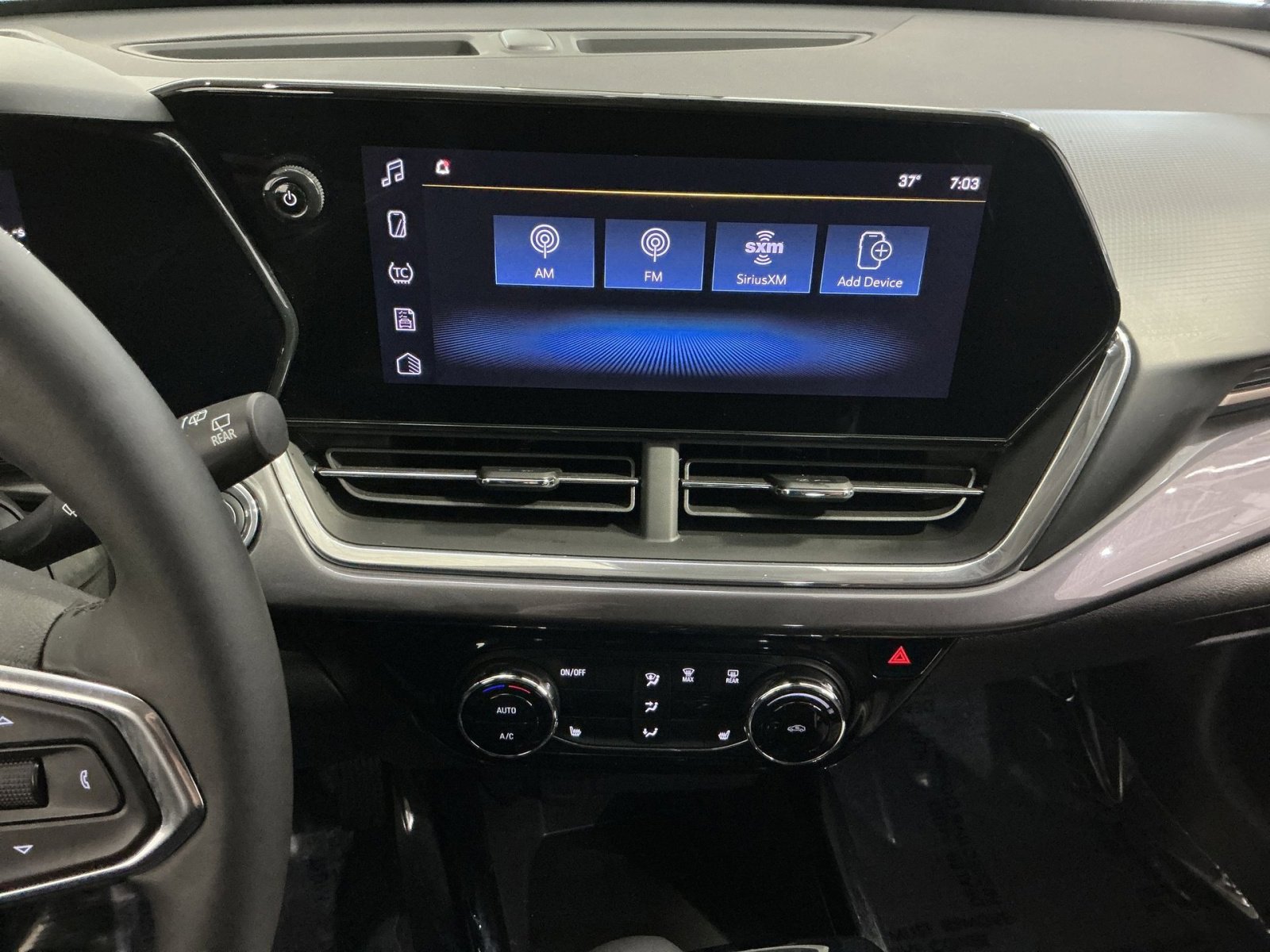 Used 2025 Chevrolet Trax ACTIV w/ Driver Confidence Package image 26