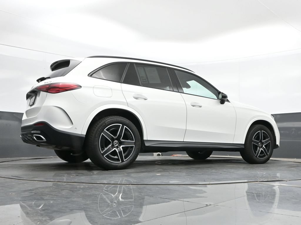 Used 2024 Mercedes-Benz GLC 300 4MATIC image 40