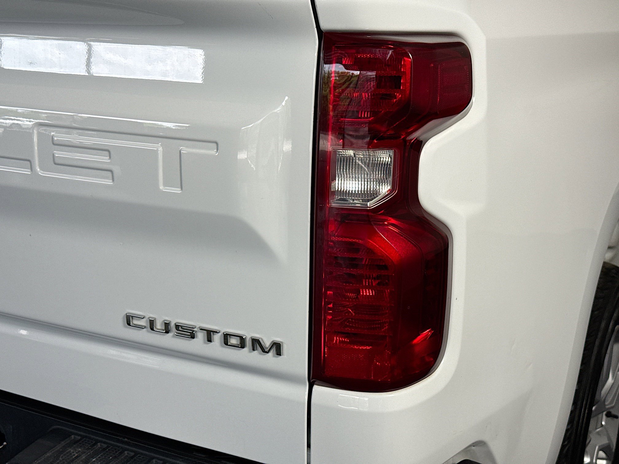 Used 2022 Chevrolet Silverado 1500 Custom RWD image 32