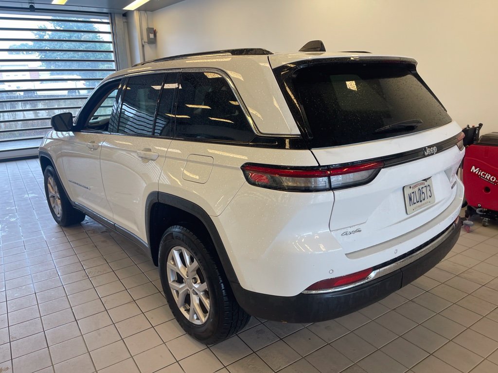 Used 2022 Jeep Grand Cherokee Limited AWD/4WD image 4