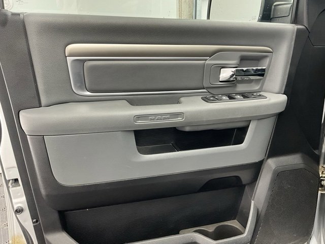 Used 2015 RAM 1500 Classic SLT image 14