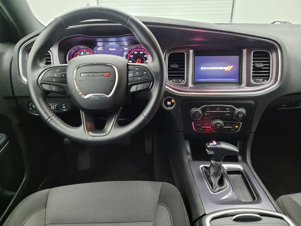 Used 2018 Dodge Charger SXT image 22