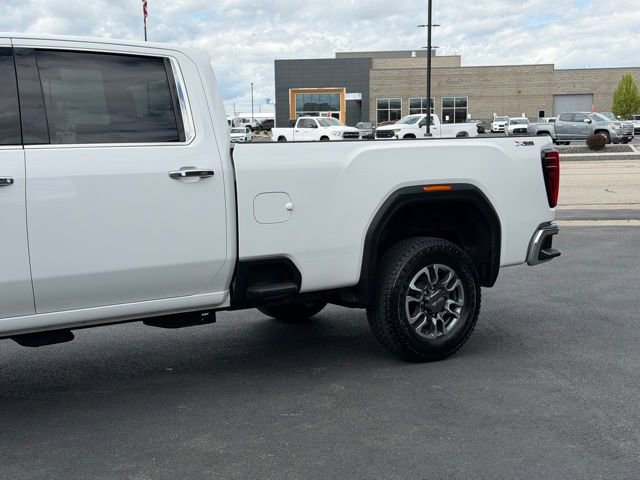 Used 2024 GMC Sierra 3500 SLT w/ X31 Off-Road Package AWD/4WD image 10