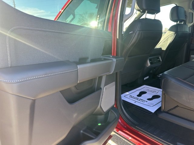 New 2026 Ford F250 Lariat w/ Chrome Package image 28