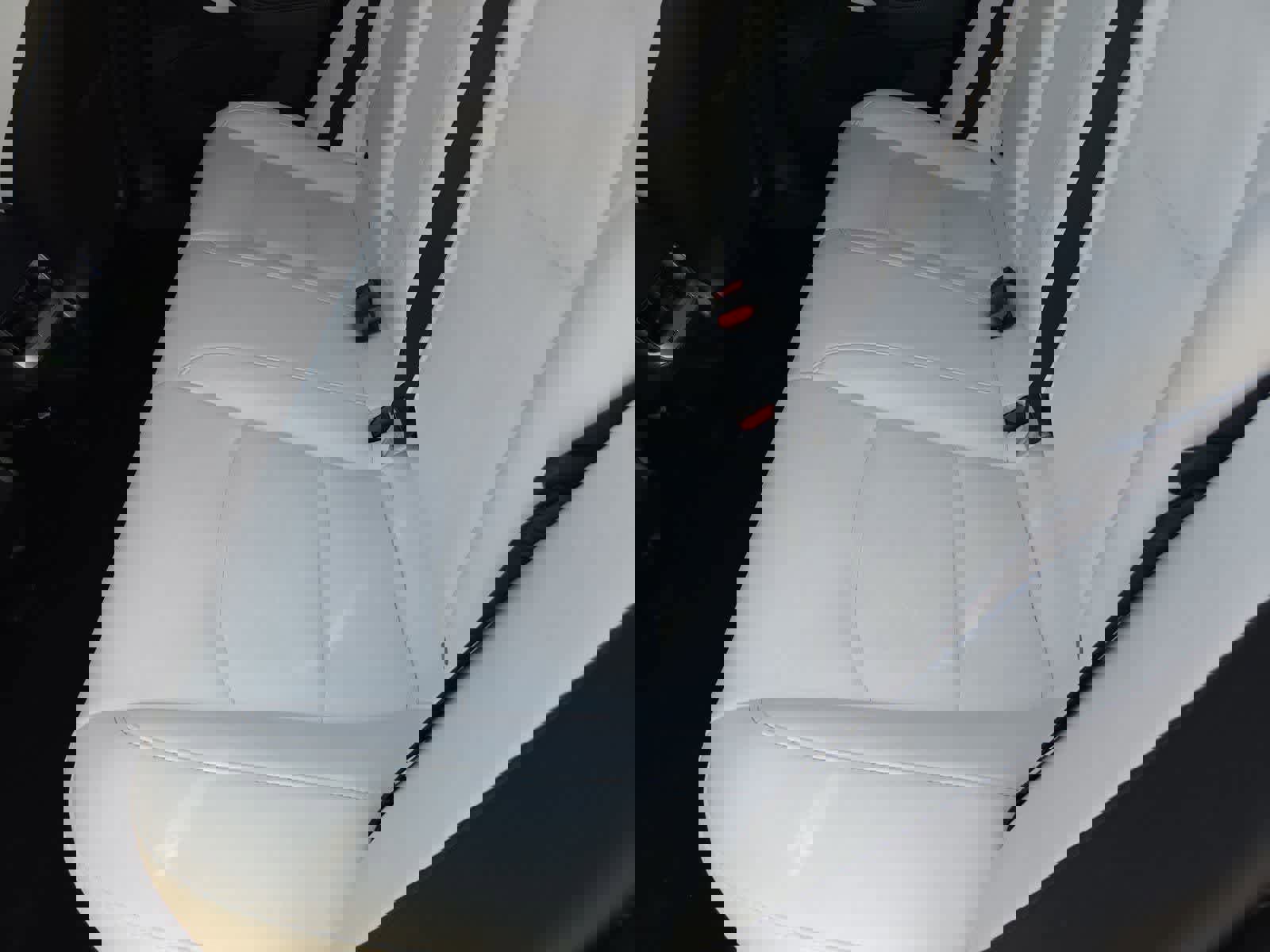 Used 2019 Tesla Model 3 Long Range image 17